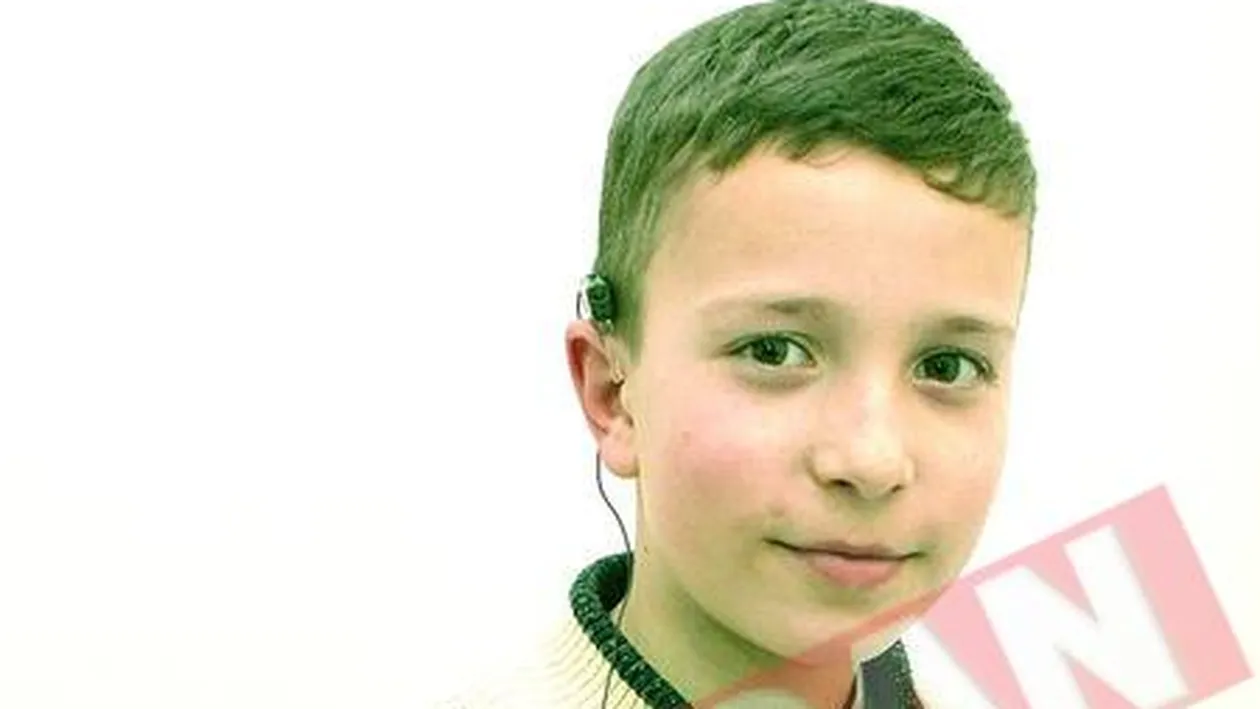 Dependent de un aparat auditiv