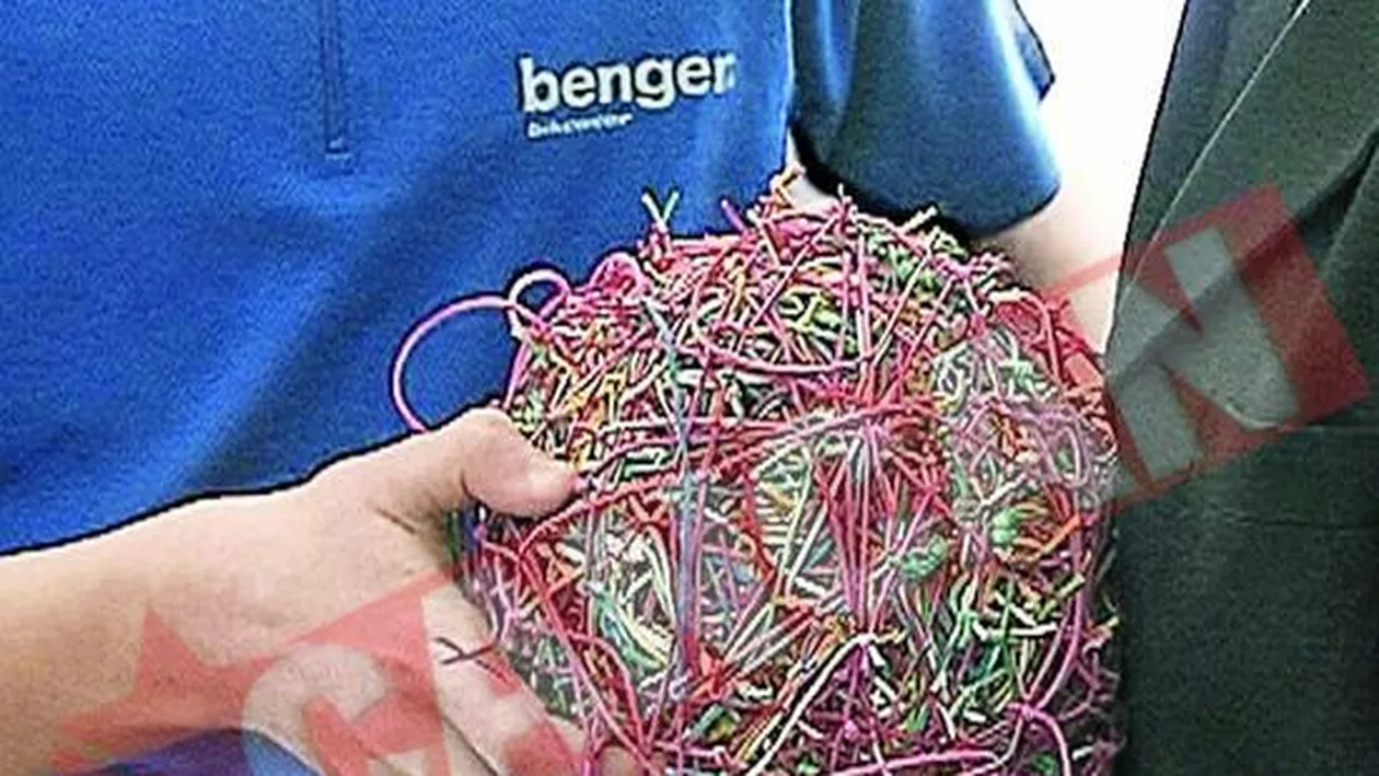 Vor sa intre in Cartea Recordurilor cu cel mai lung elastic