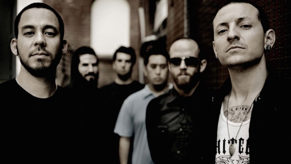 Imagini cu solistul Linkin Park chiar înainte de sinucidere!
