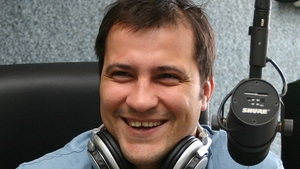 Huidu a ajuns de NERECUNOSCUT! Dupa ce s-a facut chel, acum si-a lasat si barba! Uite cum arata fostul "carcotas"