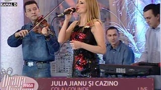 VIDEO Tinuta de seara, la colindat! Vezi ce rochie a purtat Julia Jianu in aceasta dimineata!