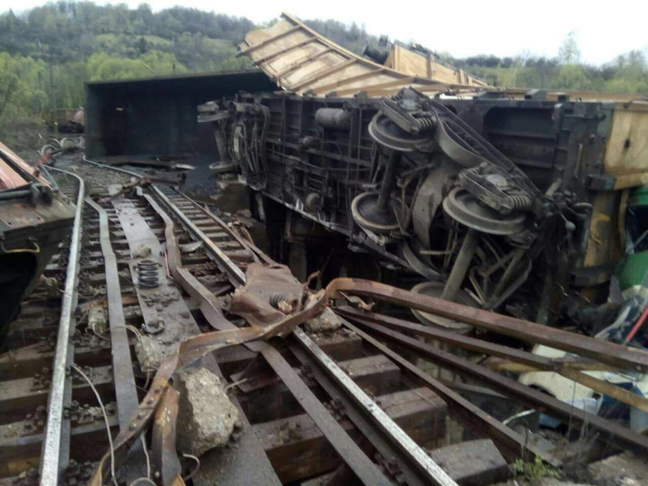Imaginile au fost realizate la puţin timp după accidentul feroviar