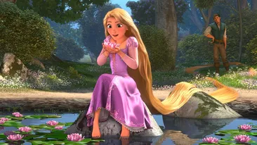 Fetita in varsta de 6 ani al carei par creste mult prea repede! Arata ca o printesa din povesti