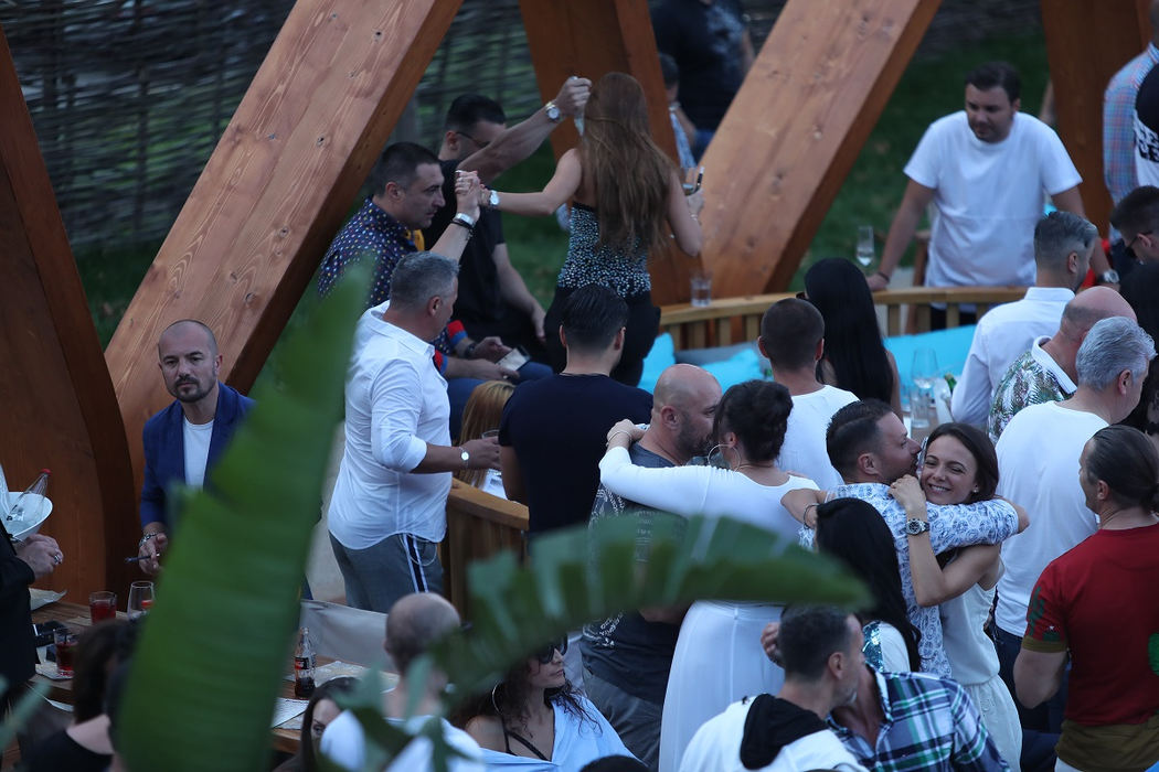 Cazacu & Vârciu au plecat pe cameră cu ”mâna goală”!