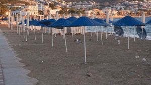 Destinația de vacanță a românilor a interzis fumatul pe plajă. Ce schimbări au făcut autoritățile locale din acest sezon