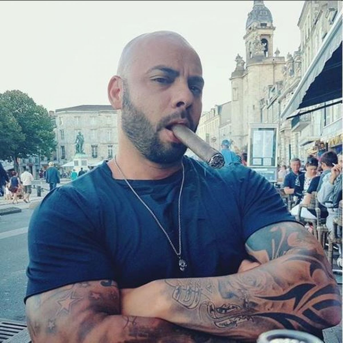 Giani Kiriță pare să fie un apropiat al lui Sasu, ”locotenentul” nașului lui Alex Bodi
