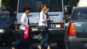 Masuri extreme luate de Gigi din puscarie! Trimisul secret la scoala fiicei sale, filmat de paparazzii cancan.ro!