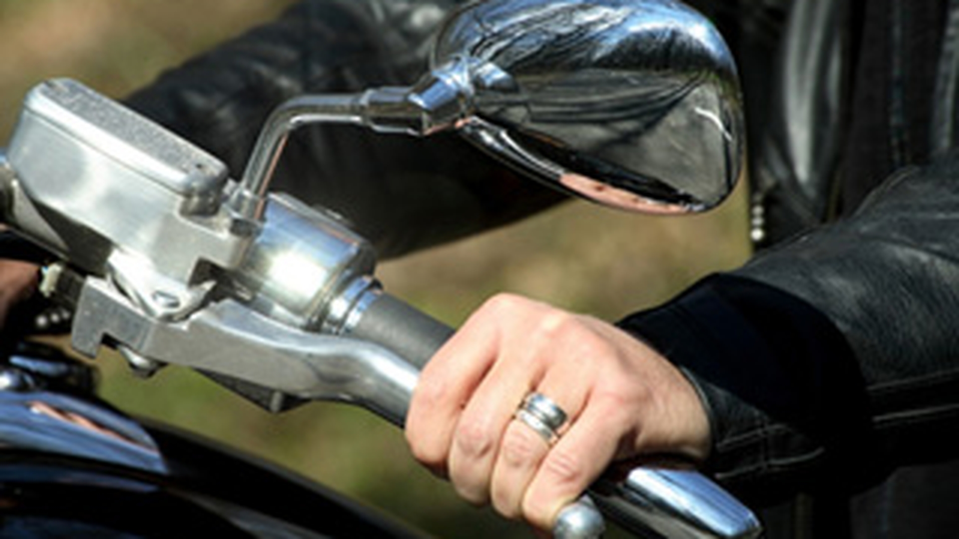 Protest pe doua roti la Targu Jiu! Au participat aproape o suta de motociclisti!