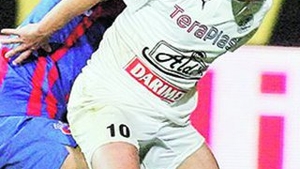 A blocat cartea verde a lui Moraes!