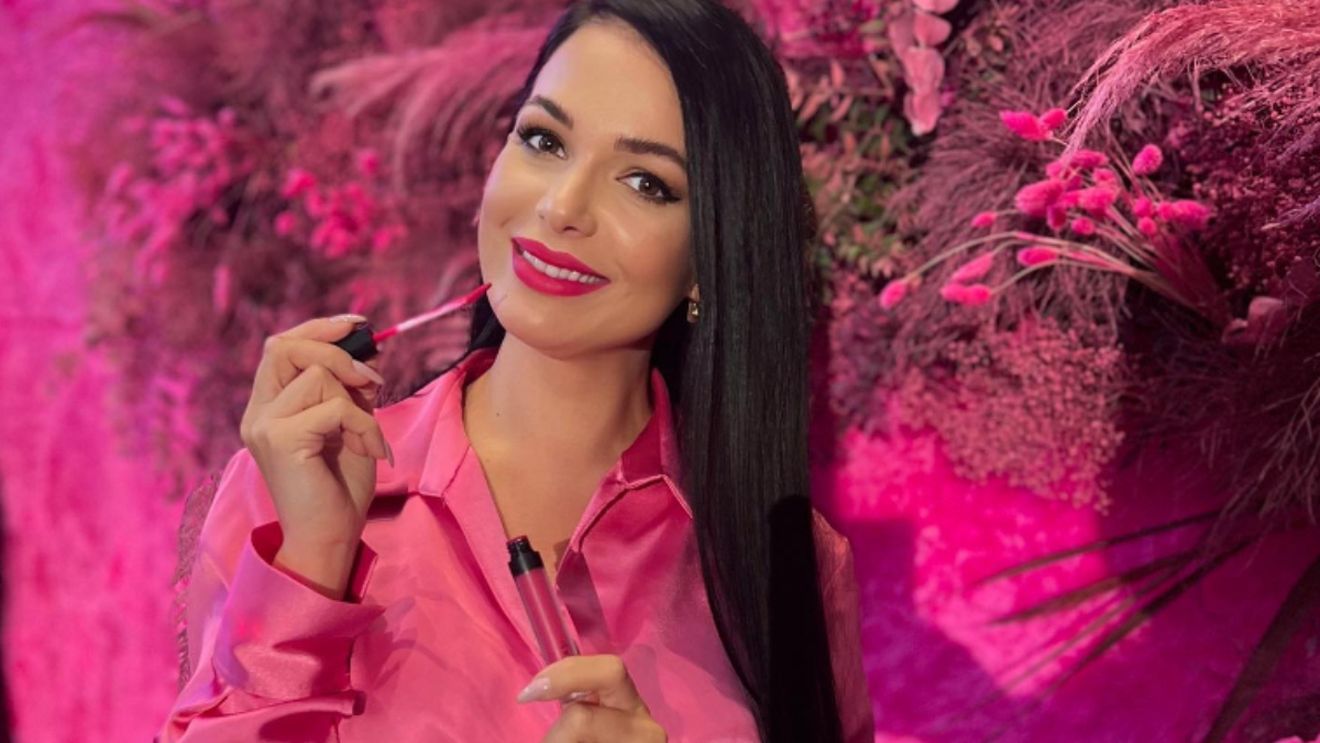 Cum arată Deea Maxer fără niciun strop de machiaj. Fanii au rămas mască!