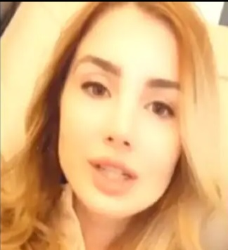 Irina Tănase s-a distrat într-un club în noaptea de Revelion. Cu cine a petrecut logodnica lui Liviu Dragnea