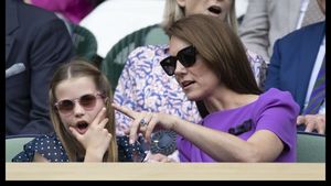 Kate Middleton, analizată de un expert în limbajul corpului. Ce mesaje a transmis la Wimbledon. VIDEO