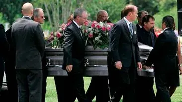 Cazul şocant al olteanului care a înviat când era condus la groapă! S-a ridicat din coşciug şi a cerut apă