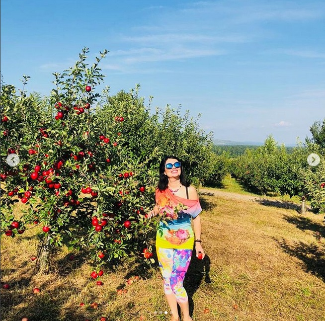 Ozana Barabancea a pozat ca un adevărat fotomodel la piscină. Ce a sfătuit-o medicul