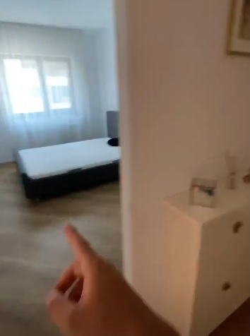 Selly s-a mutat în Capitală. Cum arată apartamentul de lux pe care l-a închiriat