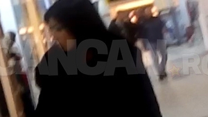 Paznicul a ”salvat-o” dintr-o situaţie jenantă. Ce a păţit Bahmu într-un magazin cu lenjerie intimă