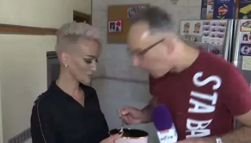 Cum arată apartamentul de 200 mp în care locuiește Regina Întunericului. Gabriela Lucuțar l-a amenajat după bunul plac: „Îmi place foarte mult negrul”