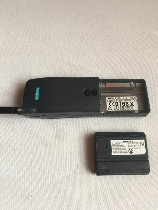 Telefonul Siemens S10. Foto: OLX