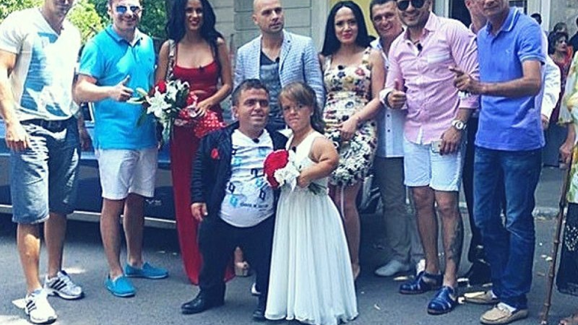 Cum arată fetiţa Piticului Colorado la un an de la moartea acestuia! Imagine emoionantă cu micuţa care şi-a pierdut tatăl când avea numai 6 luni