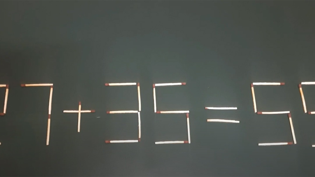 Test de inteligență doar pentru genii | Mută un singur chibrit pentru a corecta 27+35=55