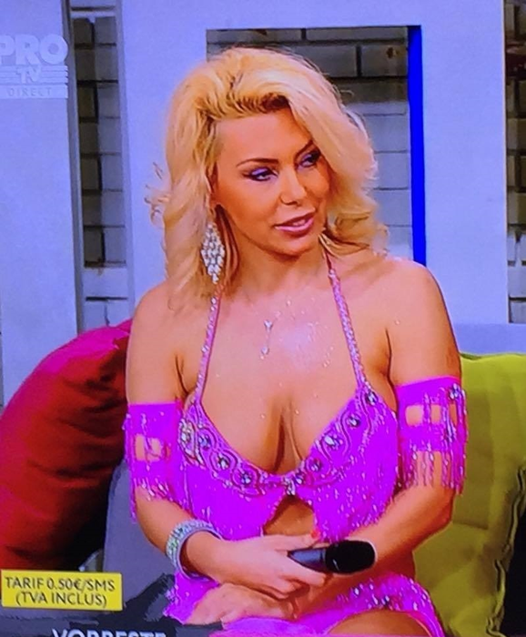 Primele imagini cu dansatoarea Jasmine după ce a făcut avort! S-a apucat de dat lecţii de dans copiilor