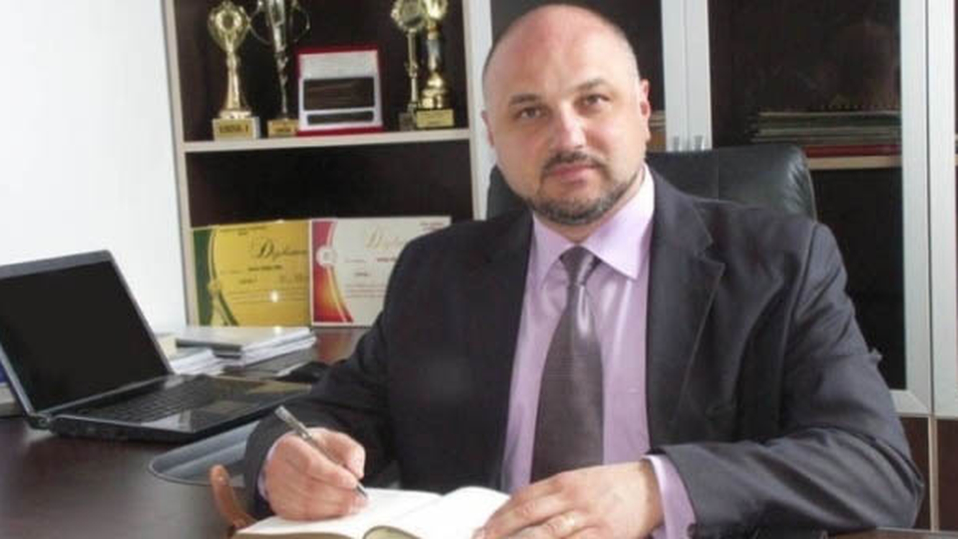 Milionarul din Bacau care disparuse de doua saptamani a fost gasit la o manastire. Le-a spus politistilor ca…