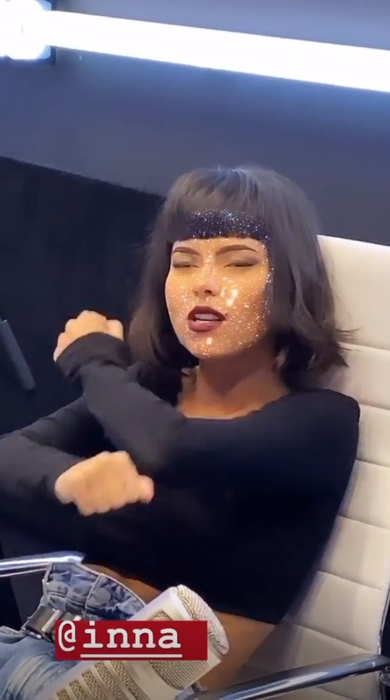 Antonia s-a pozat în baie, iar detaliile intime a omis să le ascundă! Ups: s-a văzut tot