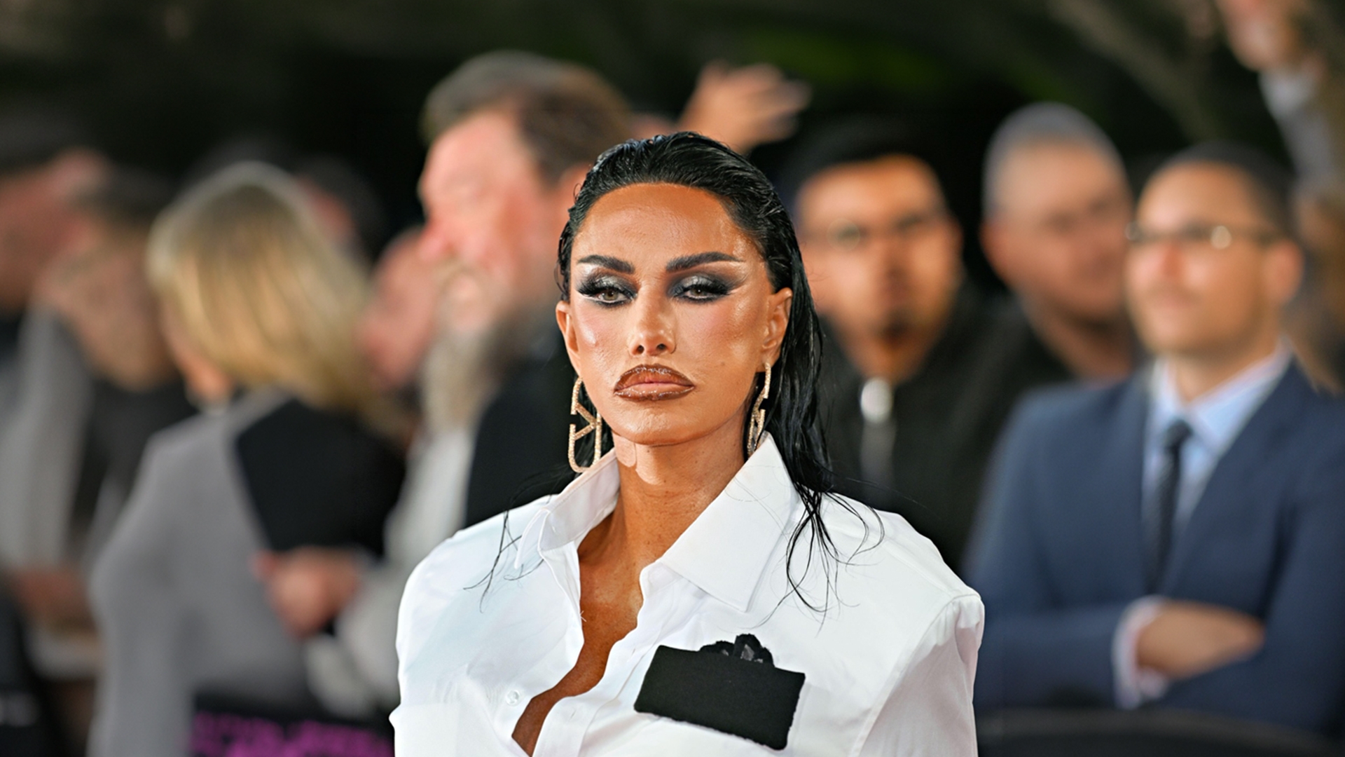 Katie Price, de nerecunoscut după cele mai recente intervenții estetice. Ce noi proceduri și-a făcut vedeta