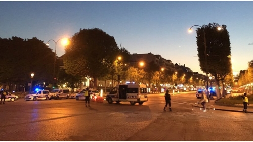 ATAC la Paris, chiar pe Champs-Elysees! Bilanţul victimelor