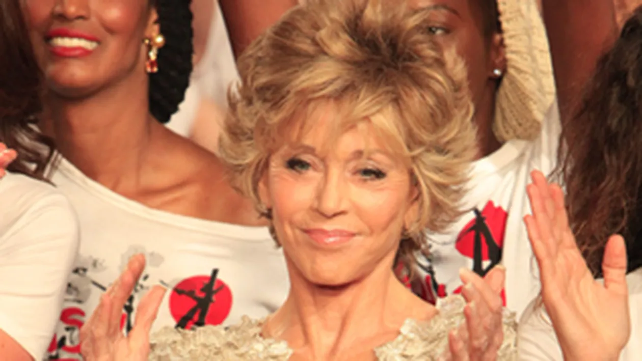 Jane Fonda si-a pus dinti de 50.000 de dolari: Am avut de ales intre o masina noua si dantura