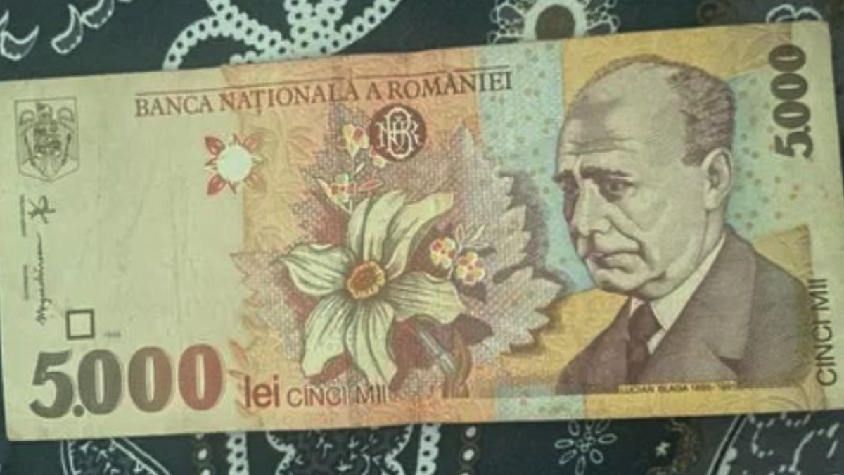 Te-ai putea îmbogăți! Prețul absurd la care se vinde o bancnotă de 5.000 de lei aflată în stare perfectă