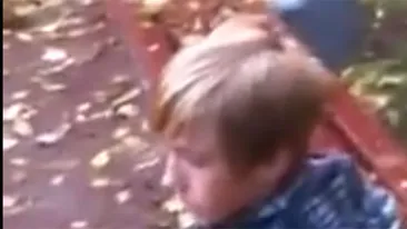 VIDEO Imaginile care au UIMIT mii de oameni! N-o să-ti vină să crezi ce face acest tânăr in genunchi. Totul a fost filmat