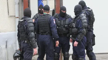 Descindere a mascatilor la mai multe adrese. Este vizata o grupare care a produs un prejudiciu de 10 milioane de lei