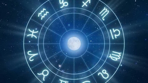 HOROSCOP: Taurii pot avea parte de o crestere salariala! Racii rezolva o problema de sanatate