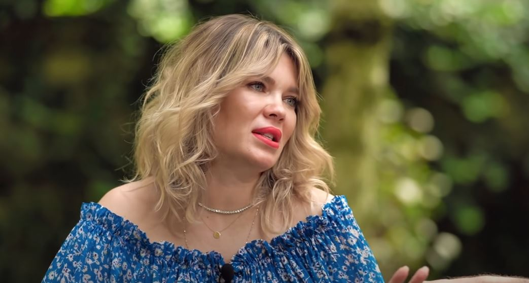 Am aflat ce tarif are Gina Pistol! Câţi bani lua înainte să-i facă o fetiţă lui Smiley