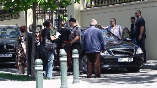 Gestul neasteptat al lui Gigi Becali in Saptamana Patimilor! Filmat in timp ce incalca o porunca a Domnului in Martea cea Mare!
