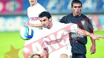 Cum a fost evacuat din apartament golgheterul Romaniei