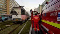 Tânără de 20 de ani, lovită de tramvai în Capitală! A rămas fără un picior în urma accidentului