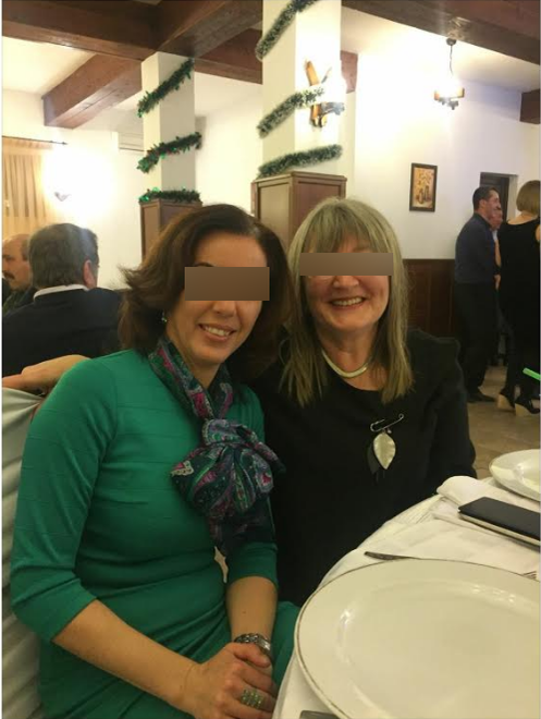 Petrecăreţii s-au ”tras” în poze, pentru a-şi aminti de mega-petrecerea de la han