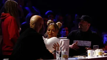 Cheloo, gelos pe cadourile primite de Delia:  ”În această carieră muzicală, niciodată nu am avut parte de așa ceva”