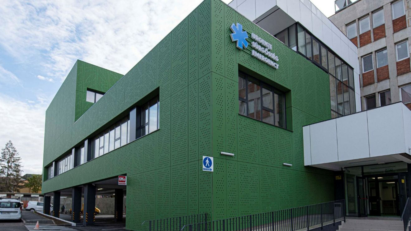 Povestea halucinantă a unui bărbat care a ajuns de 64 de ori la Urgențe! S-a diagnosticat folosind Google