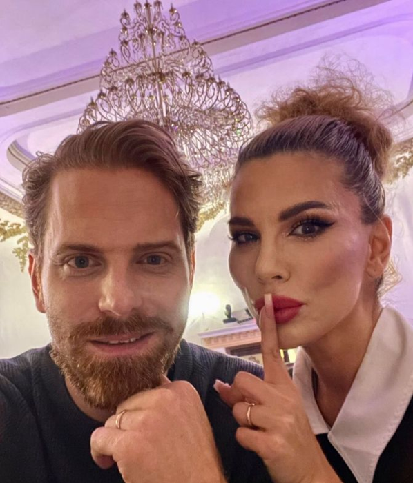 Cum au reacționat copiii Alinei Laufer când au aflat că vor avea o surioară. Vedeta urmează să devină mămică pentru a patra oară