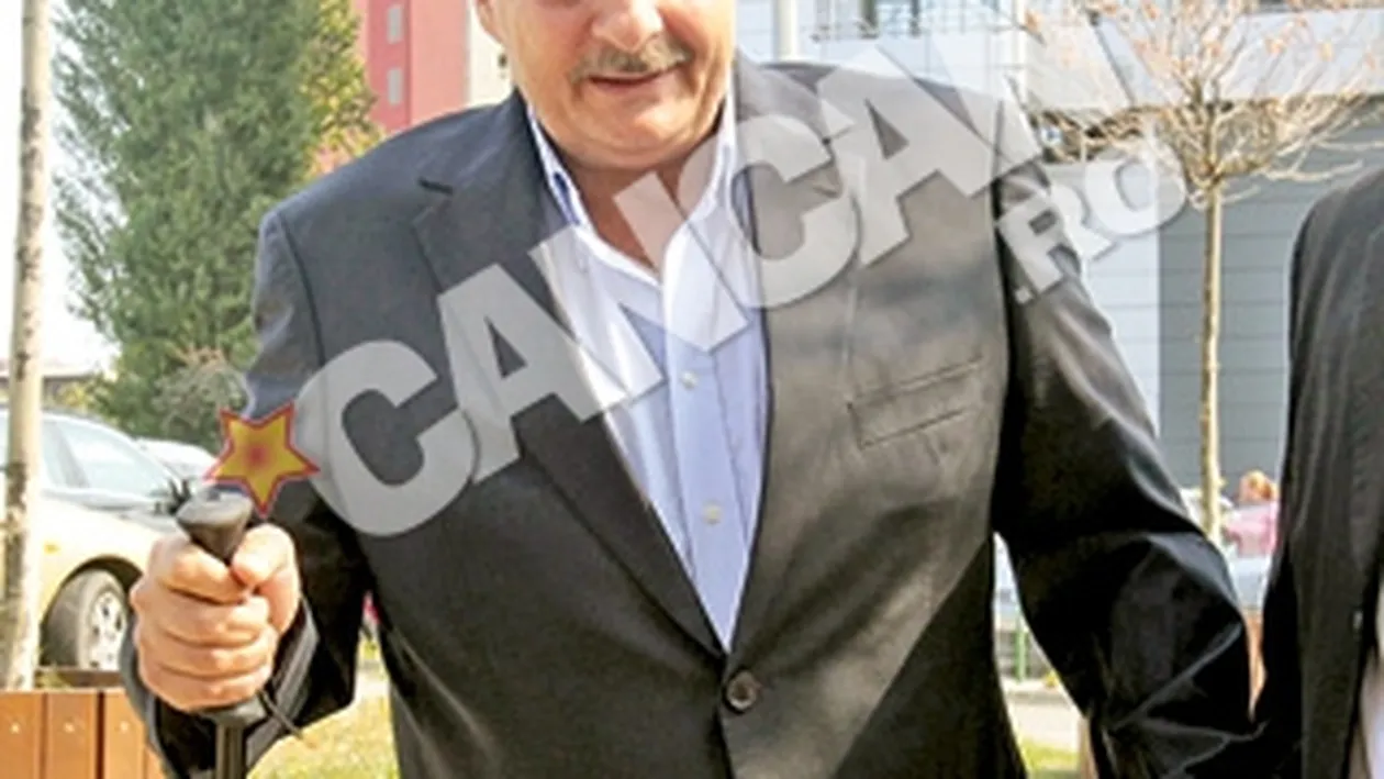 Cainii de milioane din Romania! Au bone, soferi, haine de fite si sunt dependenti de saloanele de frumusete!