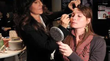 Cum sa ajungi miliardar doar umbland la sprancenele altora! Anastasia Soare: Nici nu stiu cata avere am, contabilul stie mai bine!