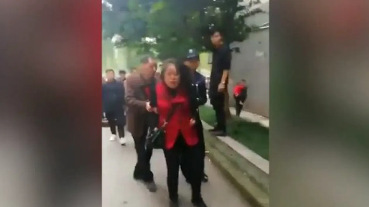 Cel puțin 14 copii au fost atacaţi cu un cuțit la o grădiniță din centrul Chinei