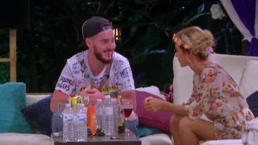 Ispita Nicoleta de la ”Insula iubirii” s-a pozat cu bebeluşul şi a făcut anunţul: ”Bebeluş - cea mai pură iubire!”