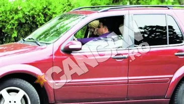 Cand Adrian Enache nu-i acasa, Iuliana Marciuc se plimba prin oras cu alt barbat. Pasagera in jeepul unui israelian bogat!