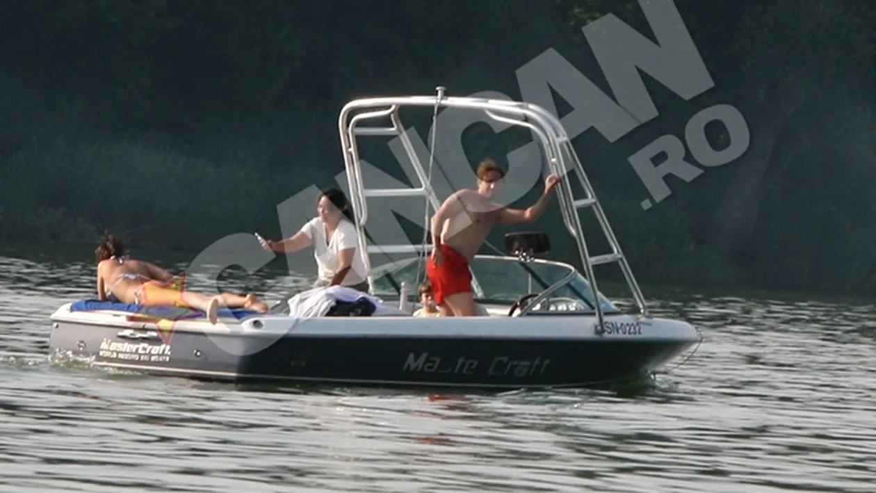 Reghe si Anamaria Prodan au iesit la joaca