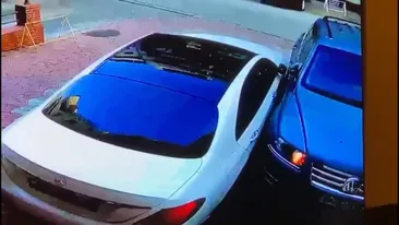 VIDEO INCREDIBIL. Momentul în care Mihaela Nunweiller lovește mașina lui Gabriel Oprea Jr. “Am făcut plângere la poliție și...”