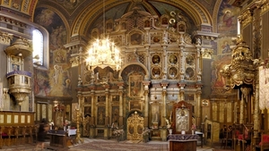 Caz revoltător în Episcopia Sălajului! O femeie sărmană a murit de cancer, lăsând doi copilaşi în urmă, dar când soţul ei s-a dus la preot...